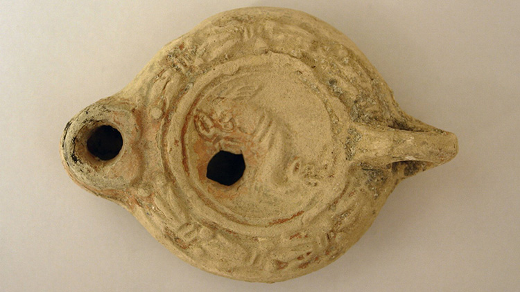 At-Home Anthro Live: Celebrate Winter With Light