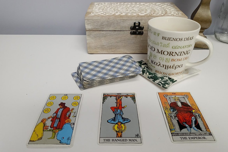 Tea & Tarot