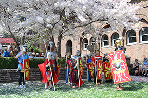 This is the alt text