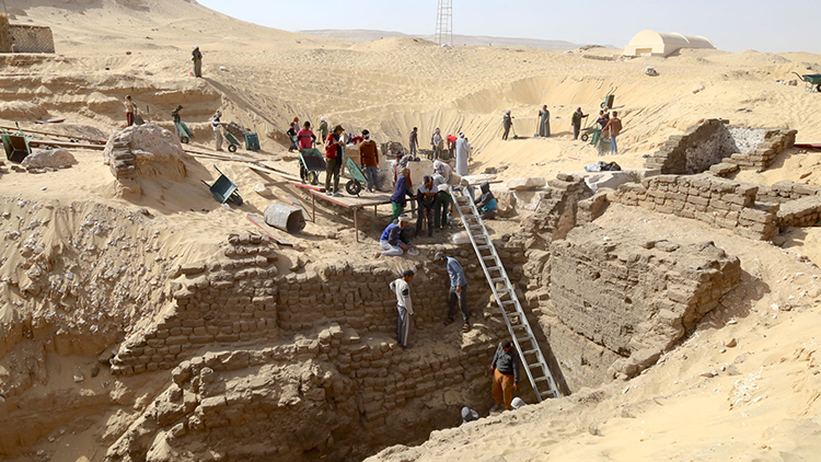 caption: Penn Museum’s ongoing fieldwork at Abydos, Egypt has uncovered the tomb of an unknown king from a lost dynasty. Photo courtesy of Josef Wegner.