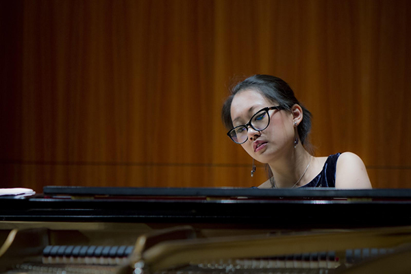 Ania Vu recital