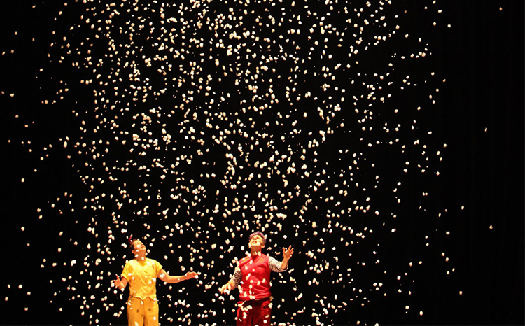 Acrobuffos: Air Play