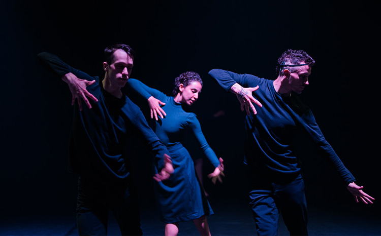 Agora de la Danse: Koros–VR Experience